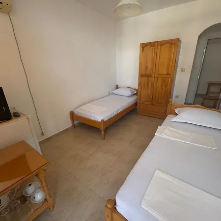 Anastra بيت ضيافة
