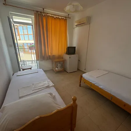 Anastra Pensionat 3*